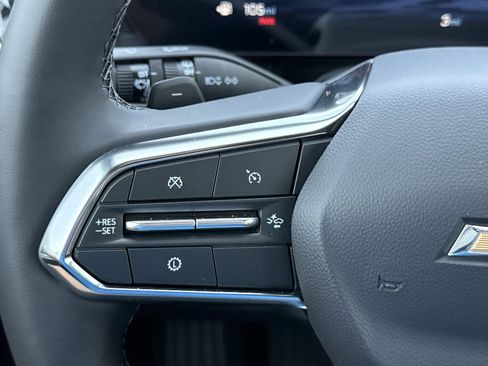 New 2026 Chevrolet Equinox LT w/ Safety and Technology Package FWD image 38