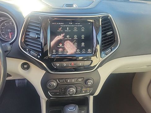 Used 2020 Jeep Cherokee Limited w/ Technology Group image 15