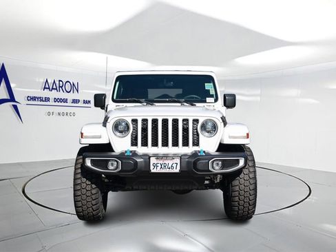 Used 2023 Jeep Wrangler Unlimited Sahara AWD/4WD image 4