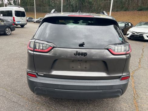 Used 2019 Jeep Cherokee Latitude Plus image 9