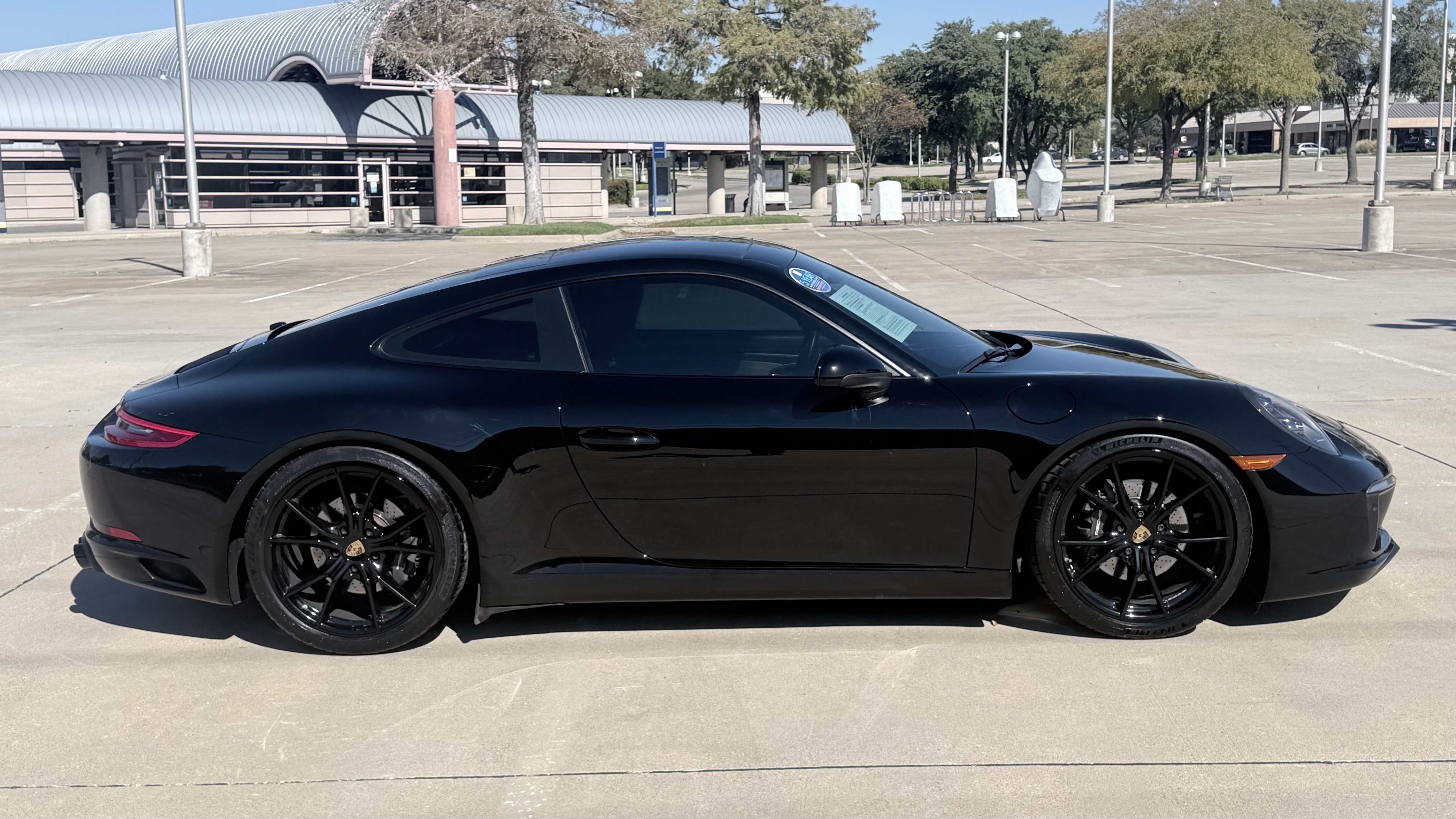 Used 2018 Porsche 911 Carrera image 11