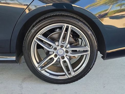 Used 2017 Mercedes-Benz E 300 E 300 image 32
