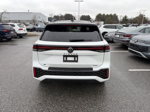 New 2026 Volkswagen Tiguan SE R-Line image 5