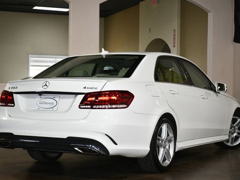 Used 2014 Mercedes-Benz E 350 4MATIC Sedan image 5