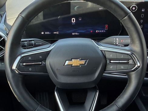 Used 2025 Chevrolet Equinox LT AWD/4WD image 27