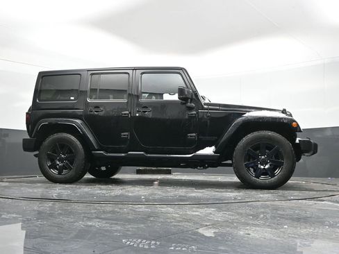 Used 2014 Jeep Wrangler Unlimited Sahara image 45