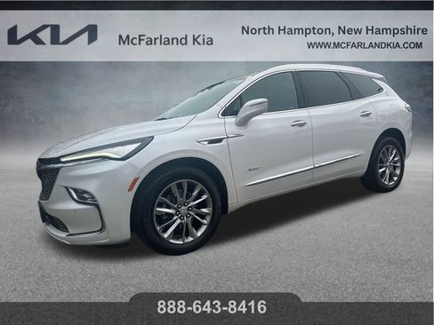 Used 2023 Buick Enclave Avenir w/ Avenir Technology Package AWD/4WD image 3