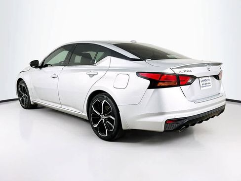 Used 2023 Nissan Altima 2.5 SR w/ SR Premium Package FWD image 4