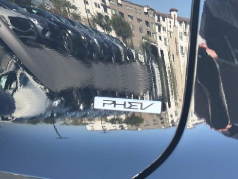 Used 2025 Kia Niro EX FWD image 26