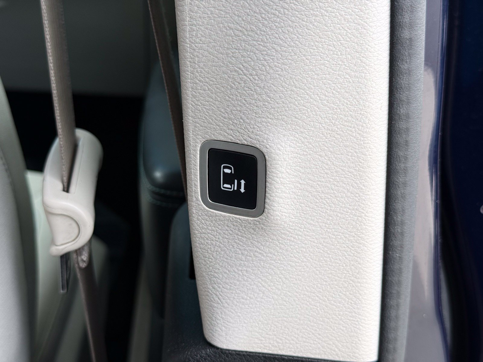 Used 2018 Chrysler Pacifica Touring Plus FWD image 27