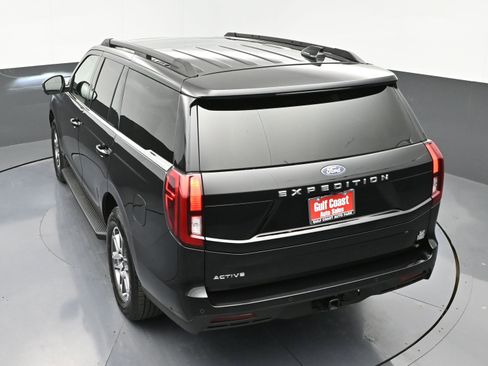 Used 2025 Ford Expedition Active image 47