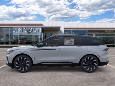 New 2026 Lincoln Nautilus Reserve AWD/4WD image 3