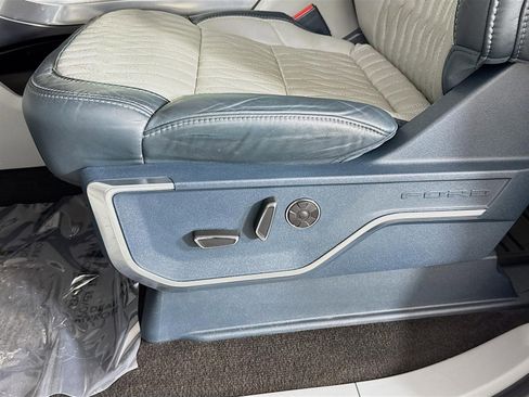 Used 2021 Ford F150 Limited image 23