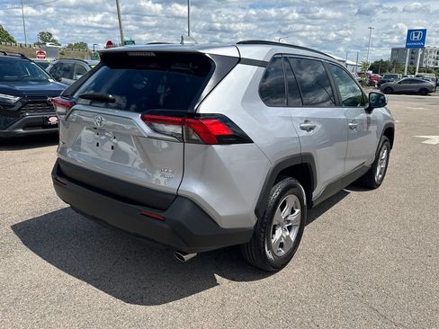 Used 2025 Toyota RAV4 XLE AWD/4WD image 8