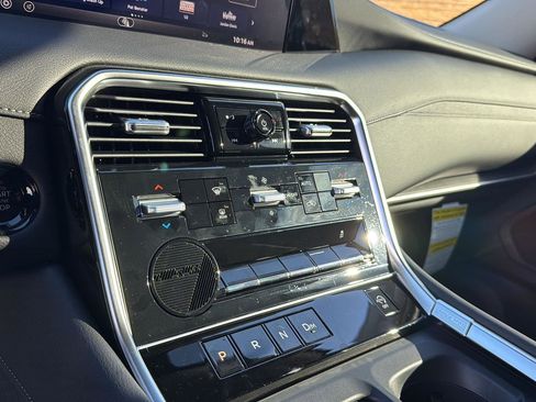 New 2026 Nissan Armada SV image 22