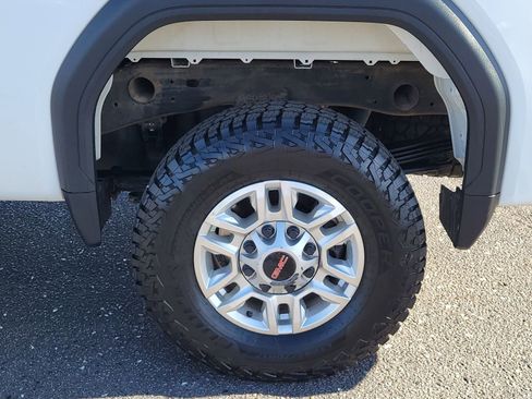 Used 2024 GMC Sierra 2500 Pro w/ Convenience Package AWD/4WD image 12