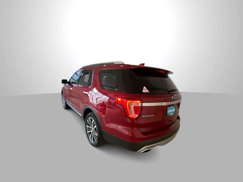 Used 2016 Ford Explorer Platinum image 6