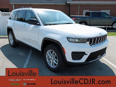 New 2025 Jeep Grand Cherokee Laredo w/ Luxury Tech Group I AWD/4WD image 1