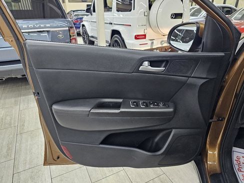 Used 2017 Kia Sportage EX FWD image 33