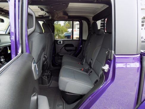 New 2026 Jeep Gladiator Sport AWD/4WD image 16