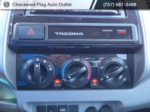 Used 2015 Toyota Tacoma 4x4 Double Cab w/ TRD Off-Road Package image 21