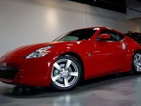 Used 2010 Nissan 370Z Touring image 67