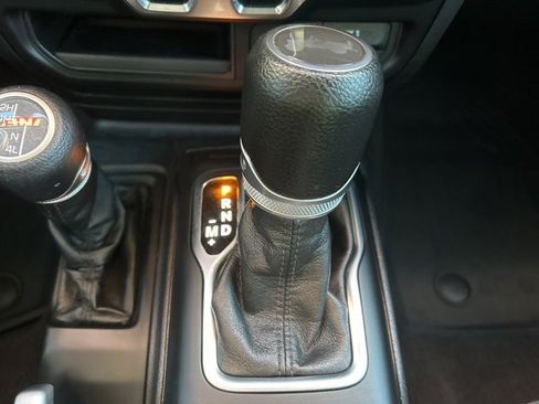 Used 2022 Jeep Wrangler Unlimited Sport w/ Sun And Sound Package image 32