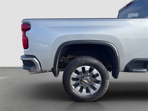 Used 2023 Chevrolet Silverado 2500 LT w/ Convenience Package image 23