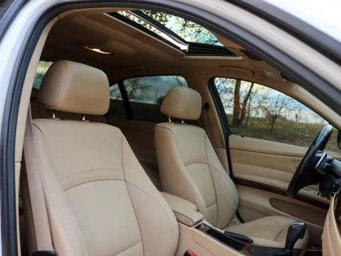 Used 2011 BMW 335i xDrive 335i xDrive image 21