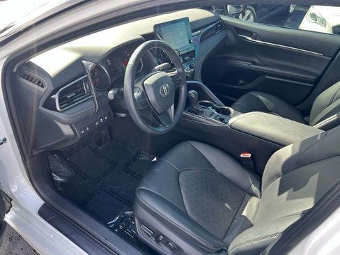 Used 2021 Toyota Camry XSE w/ Cold Weather Package image 11