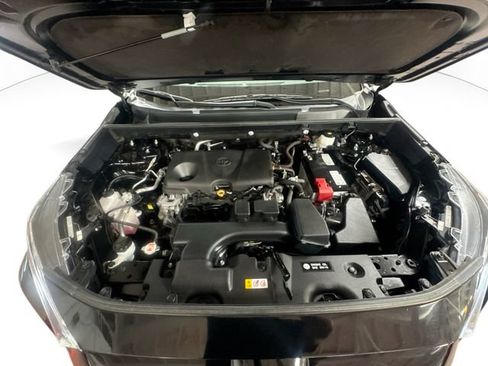 Used 2024 Toyota RAV4 LE FWD image 18