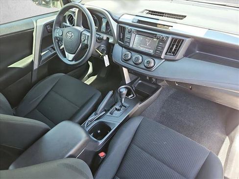 Used 2017 Toyota RAV4 LE w/ Carpet Mat Package FWD image 27