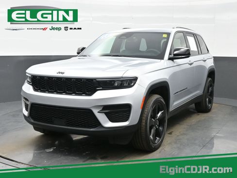 Used 2023 Jeep Grand Cherokee Altitude image 1