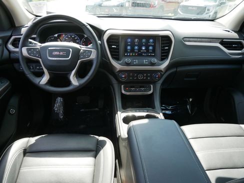 Used 2023 GMC Acadia Denali w/ Denali Ultimate Package AWD/4WD image 12