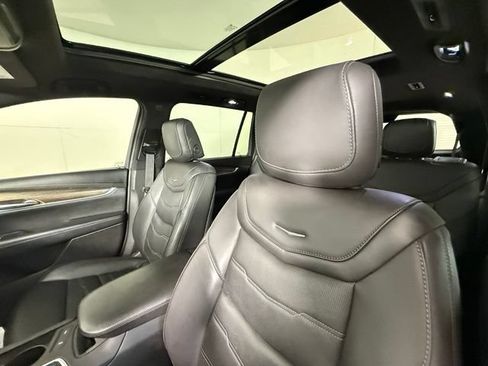 Certified 2023 Cadillac XT6 Premium Luxury w/ Platinum Package FWD image 15
