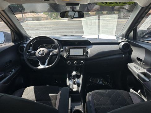 Used 2020 Nissan Kicks S FWD image 17