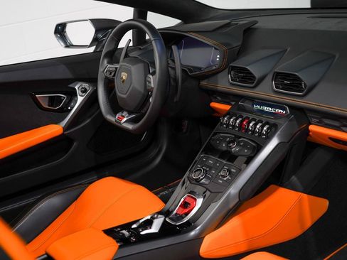 Used 2018 Lamborghini Huracan LP 580-2 image 18