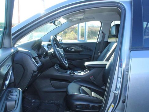 Certified 2024 GMC Terrain SLT image 10