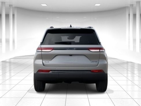 New 2025 Jeep Grand Cherokee Limited w/ Luxury Tech Group II image 7