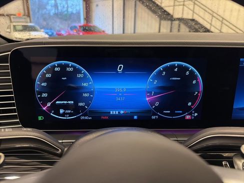 Used 2025 Mercedes-Benz GLE 53 AMG 4MATIC w/ Acoustic Comfort Package image 18