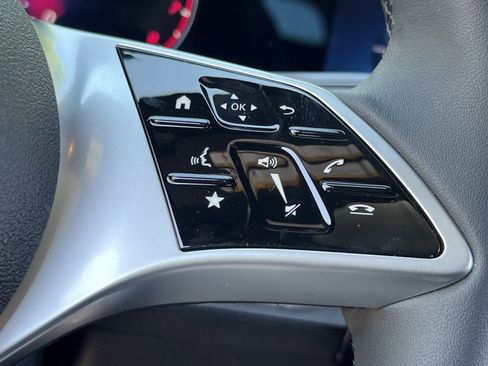 New 2026 Mercedes-Benz GLB 250 4MATIC image 37