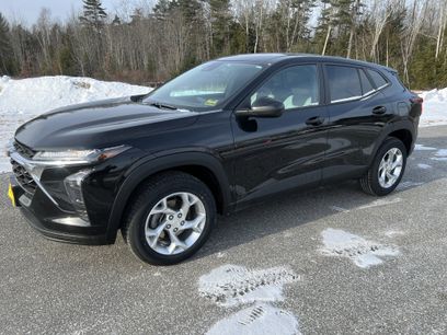 Used 2024 Chevrolet Trax LS w/ LS Convenience Package
