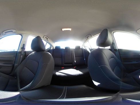 Used 2025 Nissan Altima 2.5 SV image 42