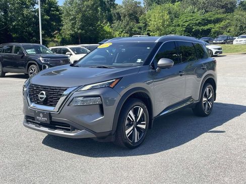 Used 2023 Nissan Rogue SL FWD image 3