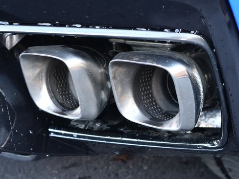 Used 2024 Chevrolet Corvette 2LT w/ Chrome Exterior Badge Package image 26