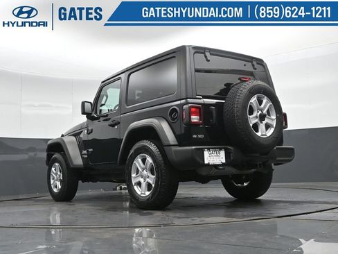 Used 2020 Jeep Wrangler Sport image 37