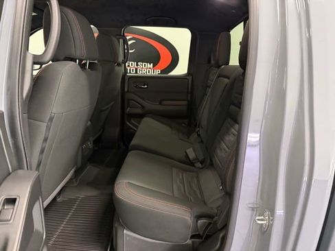 Used 2025 Nissan Frontier PRO-4X w/ Pro Convenience Package image 15