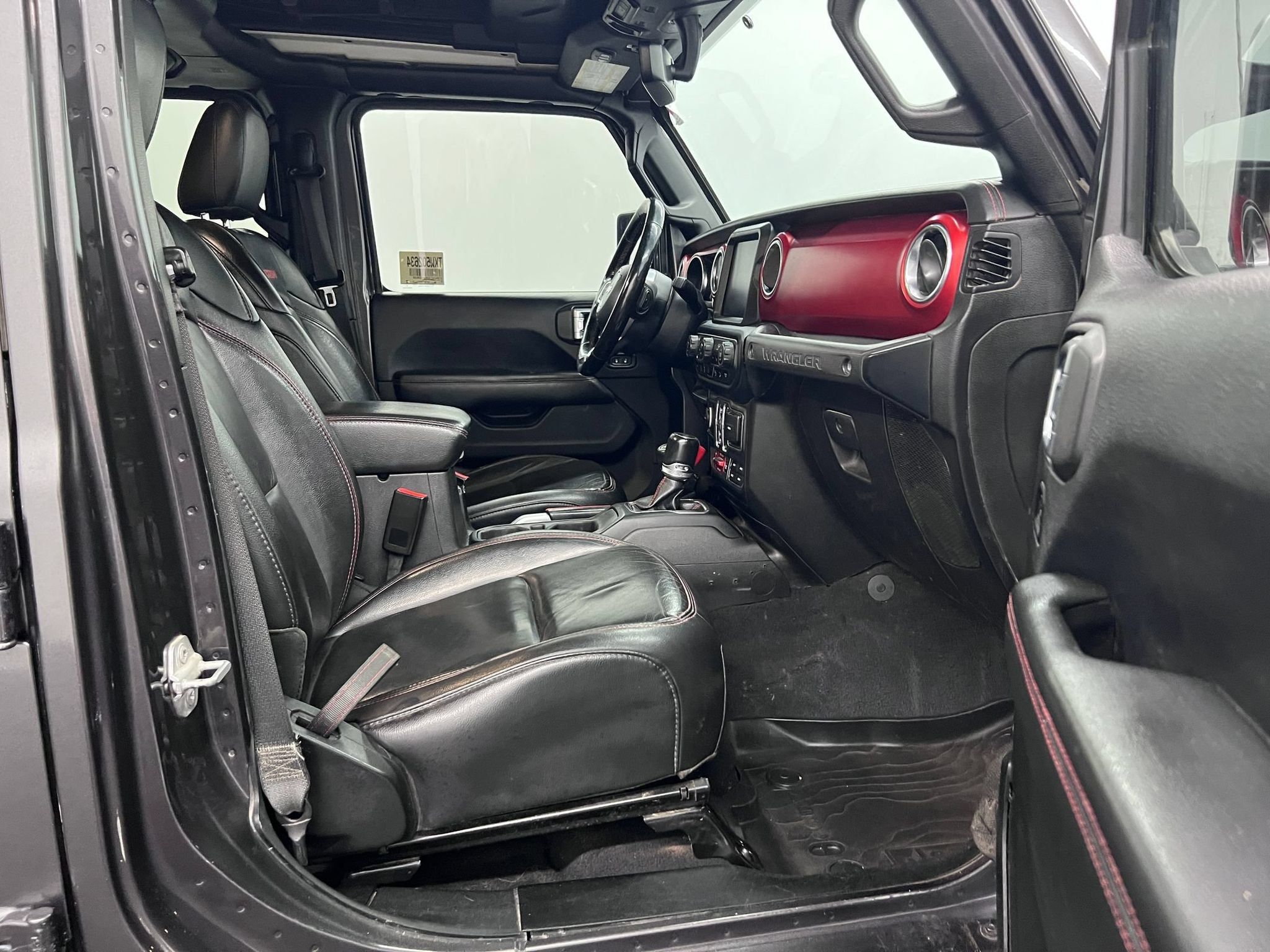 Used 2019 Jeep Wrangler Unlimited Rubicon AWD/4WD image 24