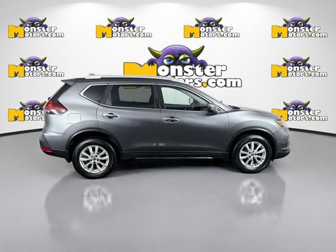Used 2019 Nissan Rogue SV AWD/4WD image 4