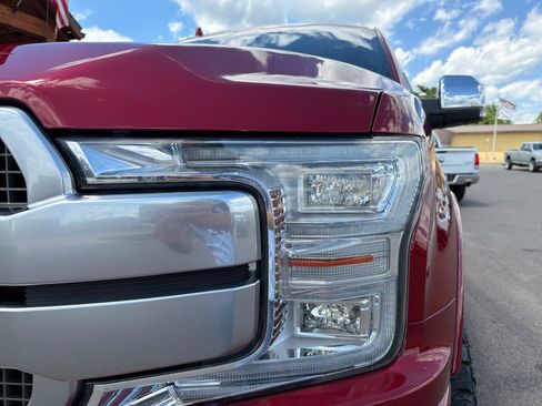 Used 2018 Ford F150 Platinum w/ Equipment Group 701A Luxury AWD/4WD image 24